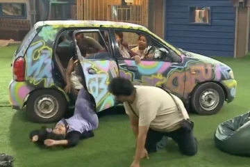 சாண்ட்ராவை காரை விட்டு தள்ளிவிட்ட பாரு, கம்ருதீன்.. ரெட் கார்டு கொடுக்க வேண்டும்? கடும் கோபத்தில் நெட்டிசன்கள்