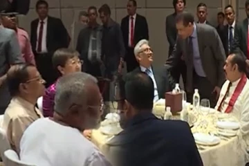 கொழும்பில் ஒரே இடத்தில் சந்தித்துக் கொண்ட 4 முன்னாள் ஜனாதிபதிகள்