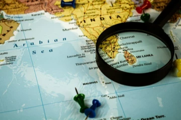 இலங்கை மக்களின் திகிலூட்டும் பயணம்