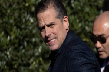 சட்டவிரோதமாக ஆயுதம் வைத்திருந்த ஜோ பைடன் மகன்?