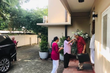 ஜனாதிபதி கோட்டாபயவின் வீட்டுக்கு அருகில் பரபரப்பை ஏற்படுத்திய பெட்டி