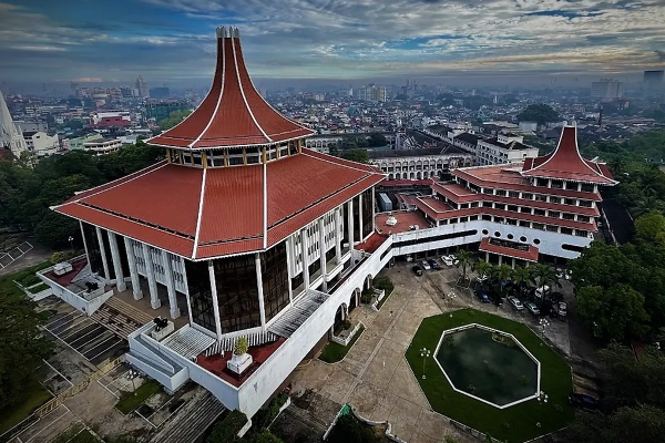 புதுப்பிக்கப்படவுள்ள இலங்கை உச்ச நீதிமன்ற வளாகம் : மில்லியன் கணக்கில் சீன அரசின் உதவி | China Funds High Court Complex Renovation புதுப்பிக்கப்படவுள்ள இலங்கை உச்ச நீதிமன்ற வளாகம் : மில்லியன் கணக்கில் சீன அரசின் உதவி | China Funds High Court Complex Renovation