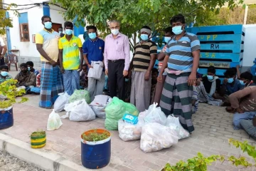 தடுத்து வைக்கப்பட்டுள்ள இந்திய மீனவர்களுக்கு தேவையான அத்தியாவசிய பொருட்கள் வழங்கி வைப்பு (Photos)