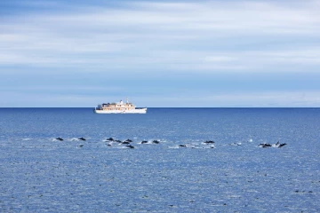 இலங்கை கடற்பரப்பில் மற்றுமொரு கப்பலில் தீ!