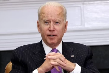 இன்னும் ஒரு மாதத்திற்குள் அனைவரும் தடுப்பூசி பெற்றுக்கொள்ளாவிட்டால்... எச்சரிக்கை விடுத்துள்ள அமெரிக்க மருத்துவர்