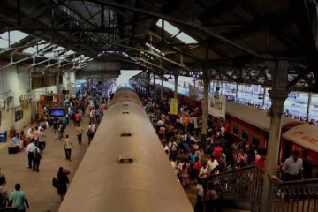 கொழும்பு- கோட்டையில் தொடருந்து தடம்புரள்வு