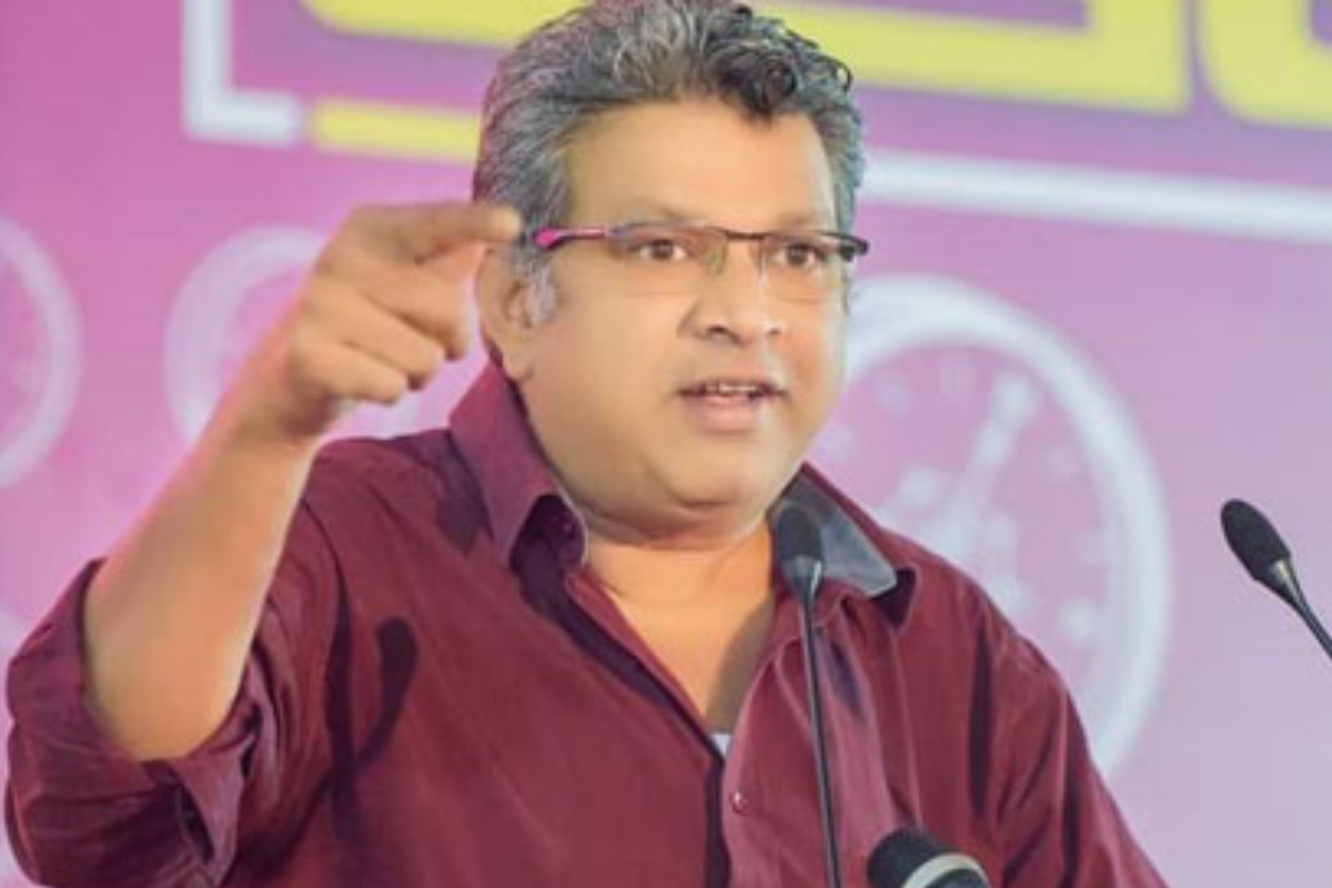 மகிந்தவின் உடல்நிலையை பார்த்து கவலை அடைந்த ஹர்ஷன! | Harshana Concerned About Mahinda S Health