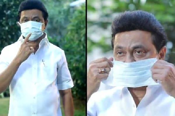 '' பொது இடங்களில் மாஸ்க் முக்கியம் மக்களே ‘’ : முதலமைச்சர் ஸ்டாலின் - தமிழ்நாடு