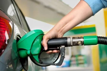 எதிர்காலத்தில் எரிபொருள் நிரப்பும் நிலையங்களை இயக்குவதில் சிக்கல்