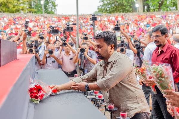 இனவாதக் குழுக்களுக்கு சம்பளம் வழங்கிய அரசாங்கம் : வெளிப்படுத்திய அநுர | 36Th Ilmaha Heroes Commemoration இனவாதக் குழுக்களுக்கு சம்பளம் வழங்கிய அரசாங்கம் : வெளிப்படுத்திய அநுர | 36Th Ilmaha Heroes Commemoration