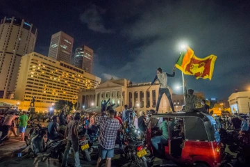 இலங்கை மக்களிடம் விசேட கோரிக்கை விடுத்த பொருளாதார நிபுணர்