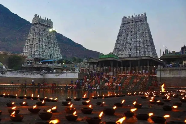 2025 திருக்கார்த்திகை எப்பொழுது? விளக்கு ஏற்ற உகந்த நேரம் என்ன? | 2025 Karthigai Deepam Date And Worship Timing 2025 திருக்கார்த்திகை எப்பொழுது? விளக்கு ஏற்ற உகந்த நேரம் என்ன? | 2025 Karthigai Deepam Date And Worship Timing