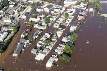 அமெரிக்காவை புரட்டிப்போட்ட ஐடா புயல்! அவசரகால நிலை பிரகடனம்