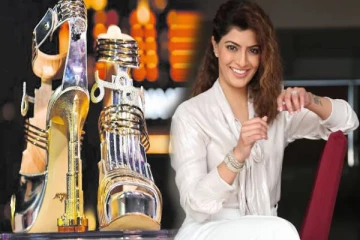 ஆடை முதல் செருப்பு வரை தங்கத்தில் குவித்த கணவர்- வரலக்ஷ்மிக்கு முதல் பரிசு இதுவா?