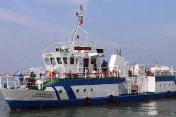 குறிஞ்சாக்கேணி - கிண்ணியா இடையே இயந்திரபடகு சேவை ஆரம்பம்