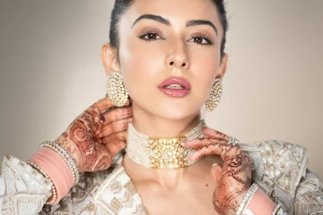 திருமணத்திற்கு பின் ராகுல் ப்ரீத்தின் அழகிய ஸ்டில்கள்