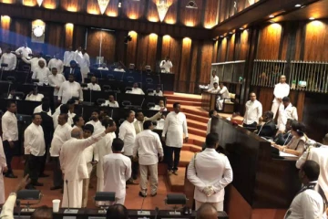 கையறு நிலையில் சிறிலங்கா அரசாங்கம்- நாடாளுமன்றில் ஏற்படவுள்ள திருப்பம்!