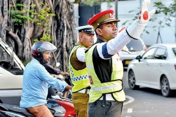 விதிகளை மீறும் பாதசாரிகளுக்கு அபராதம்!