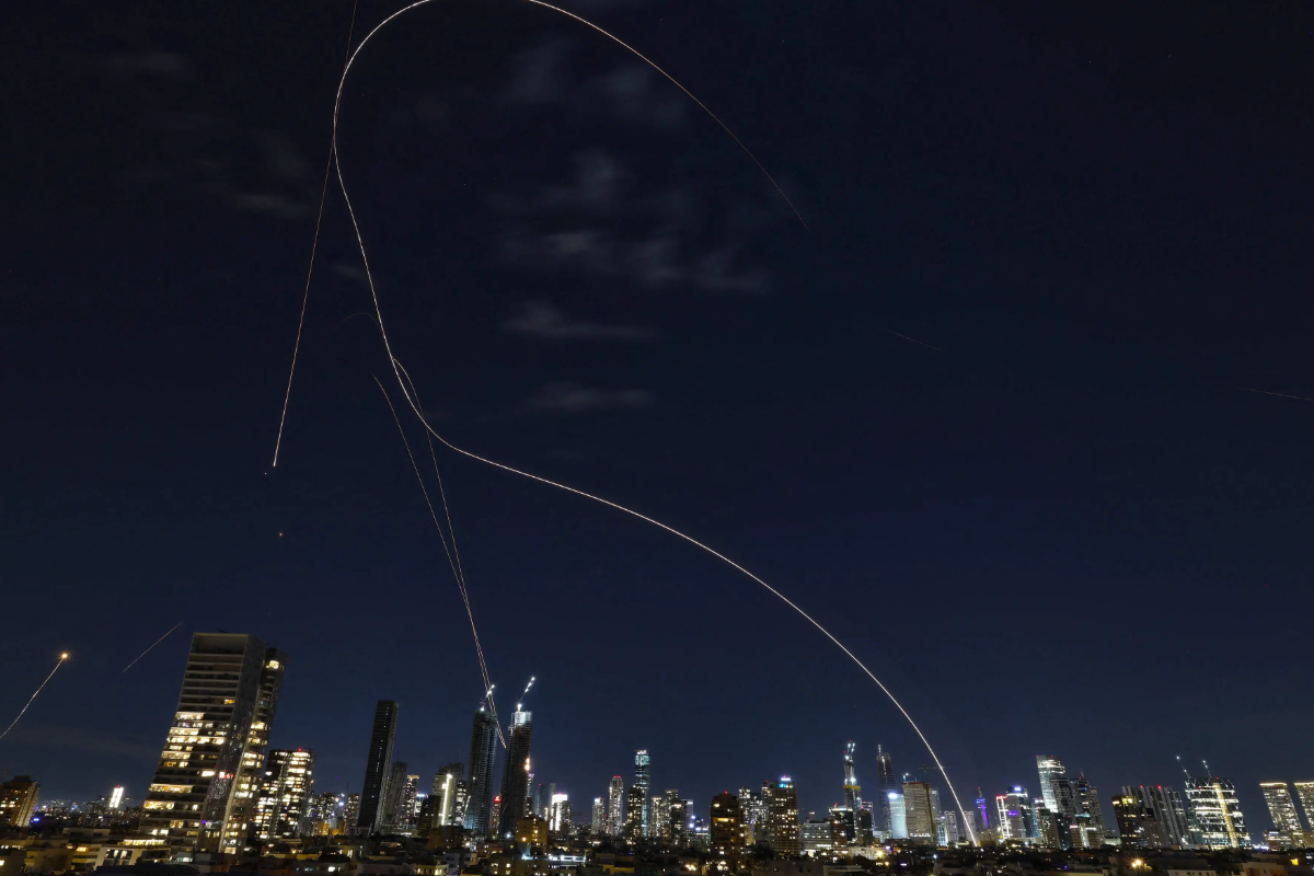 ஈரான் - இஸ்ரேல் போரில் சிக்கித்தவிக்கும் 131 இலங்கையர்கள் | 131 Sri Lankans Trapped In Iran Israel War