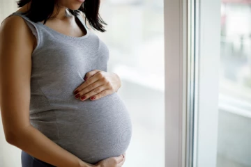 கொரோனா தொற்றால் கர்ப்பிணிகளின் குழந்தைகளுக்கு மூளை பாதிப்பு!