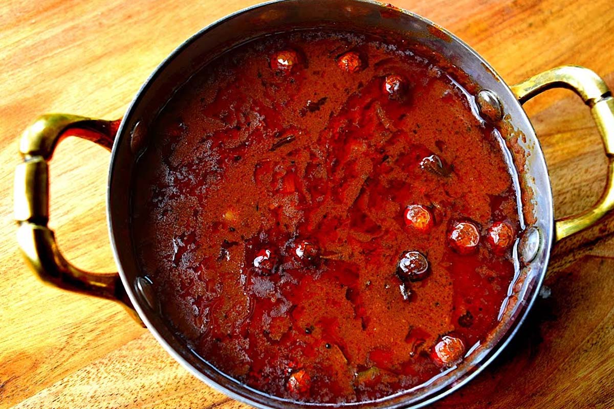 நெல்லை ஸ்பெஷல் கல்யாண வத்தக்குழம்பு... ஒருமுறை இப்படி செய்து சாப்பிடுங்க | Nellai Special Wedding Vathakuzhmabu