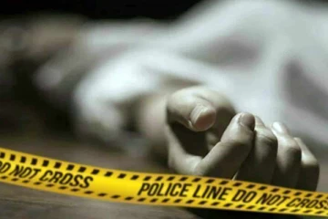 தாயைக் காப்பாற்ற தந்தையை தாக்கிக் கொலை செய்த மகன்