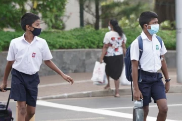 இலங்கையில் ஆயிரக்கணக்கான பாடசாலைகளை மூடுவதற்கு திட்டம்