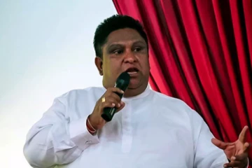 சண்டியராக வந்த கோட்டா பின் கதவு வழியாக தப்பியோட நேரிட்டது