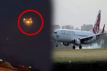 வெளிநாடொன்றில் நடுவானில் தீப்பிடித்த பயணிகள் விமானம்! பரபரப்பு வீடியோ