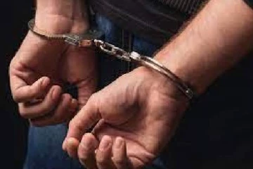 பிரான்சில் பேருந்தை திருடிச்சென்ற நபர் கைது செய்யப்பட்டார்