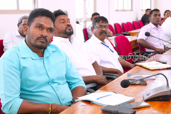 உயிருக்கு போராடும் போது எரிபொருள் நிதியை காரணம் காட்ட முடியாது - ஆளுநர் விசனம் | Fuel Fund Cannot Be Blamed While Fighting Governor