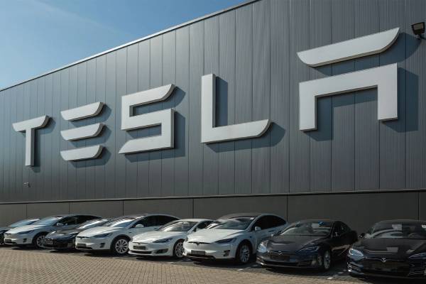 சம்பளம் குறித்து அதிரடி கோரிக்கையை முன் வைத்த மஸ்க் | Elon Musk Demands 1 Trillion Pay From Tesla சம்பளம் குறித்து அதிரடி கோரிக்கையை முன் வைத்த மஸ்க் | Elon Musk Demands 1 Trillion Pay From Tesla