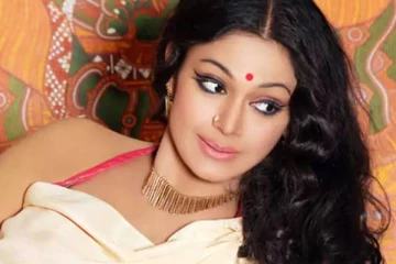 இதெல்லாம் நம்ம குடும்பத்துக்கு தேவையா? நடிகைகளை பார்த்தாலே ஜொல்லு விடும் நடிகர்..