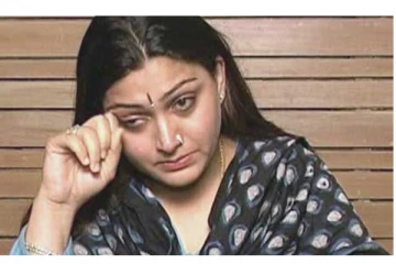 என் அன்புக்குரிய அண்ணா! - கண்ணீருடன் குஷ்பூ வெளியிட்ட உருக்கமான பதிவு