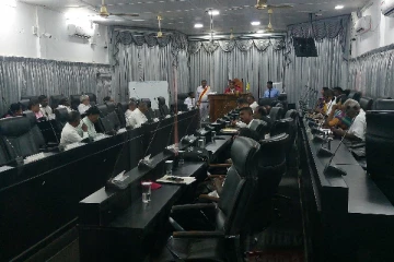 யாழ். மாநகர சபையில் அநாகரிகமான சொற்பிரயோகம்: வெளியேற்றப்பட்ட மாநகர சபை உறுப்பினர் (video)