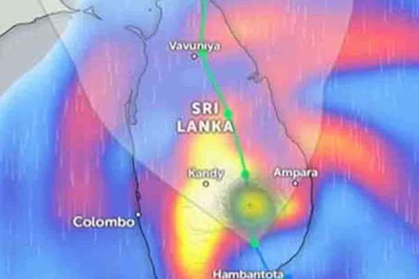 டித்வா புயலின் அடுத்த கட்ட நகர்வு - அடுத்துவரும் 24 மணித்தியாலயத்தில் ஏற்படவுள்ள மாற்றம் | Next Phase Of Cyclone Titva In 24 Hours டித்வா புயலின் அடுத்த கட்ட நகர்வு - அடுத்துவரும் 24 மணித்தியாலயத்தில் ஏற்படவுள்ள மாற்றம் | Next Phase Of Cyclone Titva In 24 Hours