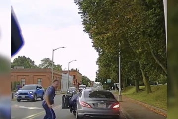 ரோந்து காவலரை தரதரவென்று இழுத்து சென்ற கார்: சாரதி மீது 11 பிரிவுகளில் வழக்கு பதிவு