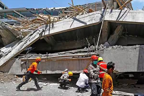 school collapse