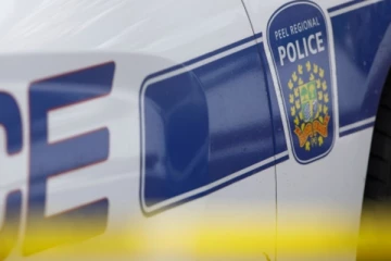 கனடாவில் ஆயுத முனையில் வாகன கொள்ளை முயற்சி