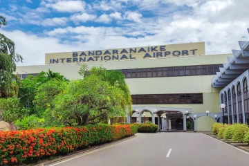 விமான நிலையத்தில் இந்திய இளைஞன் அதிரடியாக கைது