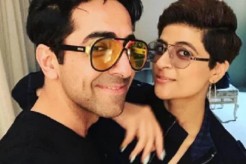 கணவருடன் இருந்த அந்தரங்க வாழ்க்கையை புத்தகத்தில் எழுதிய மனைவி! ஷாக்கான் பிரபல நடிகர்..