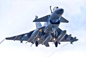 Rafale, F-16, MiG-29 போதாமல் சீனாவின் போர் J-10C விமானத்தையும் வாங்கும் நாடு!