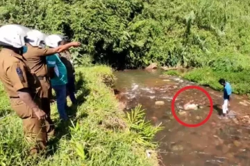 පිරිමි දරුවෙකුගේ මළ සිරුරක් සොයා ගැනේ...