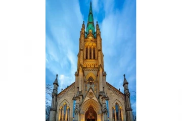 கனடா தேவாலயத்தில் குண்டு வைக்கப்பட்டுள்ளதாக அச்சுறுத்தல்