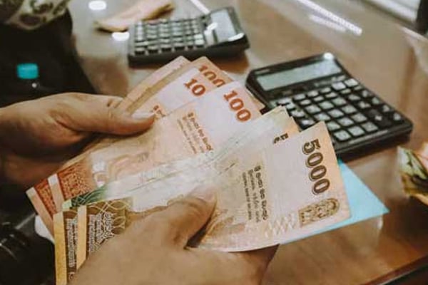 பணமோசடி சம்பவங்கள் தொடர்பில் பொலிஸார் எச்சரிக்கை | Money Fraud 1000 Complaints