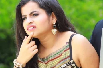 நம்ம சிவாங்கியா இது! போலிஸ் கெட்டப்பில் இப்படி இருக்காங்களே!