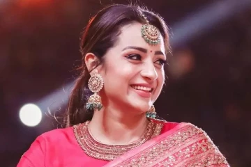 40 வயது; ஒருவழியாக திருமணம் செய்யப்போகும் த்ரிஷா - அட.. யாரை பார்த்தீங்களா?