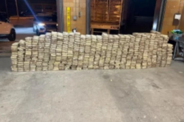 போதைப் பொருள் கடத்தலில் ஈடுபட்டதாக இரண்டு கனடியர்கள் மீது குற்றச்சாட்டு