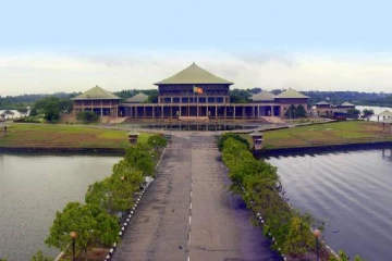 அமைச்சர்கள் கட்டாயம் நாடாளுமன்றத்தில் இருக்க வேண்டும்:ஜனாதிபதி கண்டிப்பான உத்தரவு