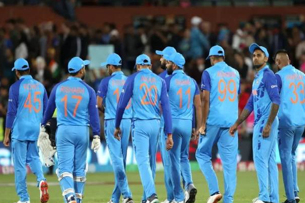 இங்கிலாந்துக்கு எதிராக படுதோல்வி: மனவேதனையுடன் பேசிய ரோகித் சர்மா | T20 World Cup India India Lost Rohit Sharma Spoke